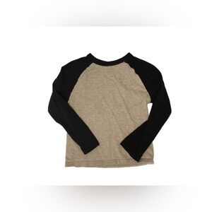 Boys The Children’s Place long sleeve tee shirt